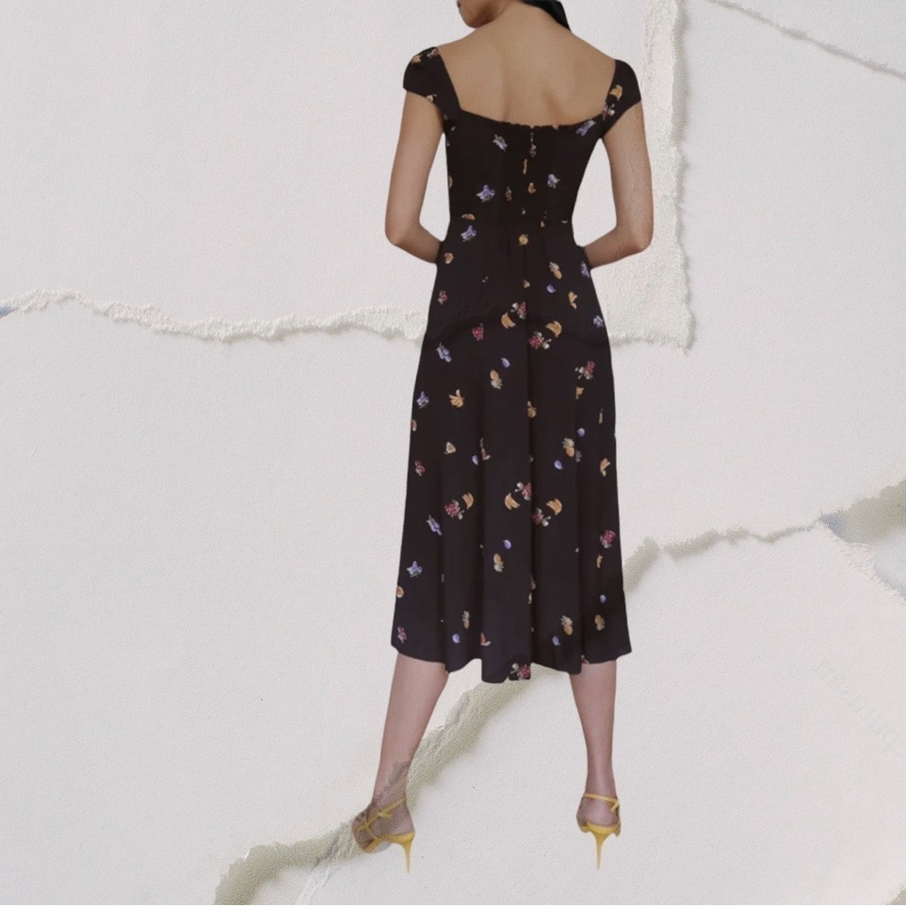 Elegant Black Floral Dress - Picture 3 of 4